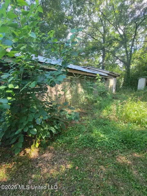 440 E Chickasaw St, Brookhaven, MS 39601 photo 15