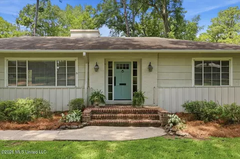 1070 Buckley Dr, Jackson, MS 39206 photo 2