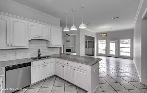 290 Geneva Blvd, Madison, MS 39110 photo 22