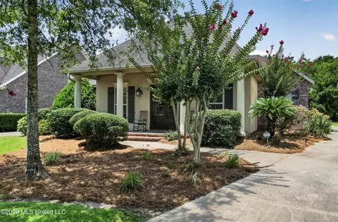 1009 Mill Rd, Gulfport, MS 39507