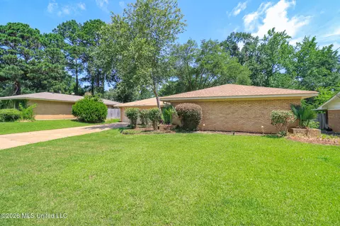 1160 Winnrose St, Jackson, MS 39211 photo 3