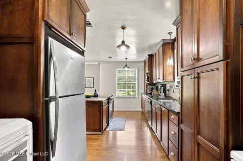 Kitchen - 4832 Windermere Ter, Jackson, MS 39206 photo 6 of 6