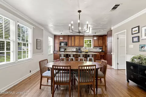Dining - 4832 Windermere Ter, Jackson, MS 39206 photo 1 of 5