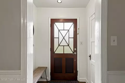 Entry Way - 4832 Windermere Ter, Jackson, MS 39206 photo 1 of 1