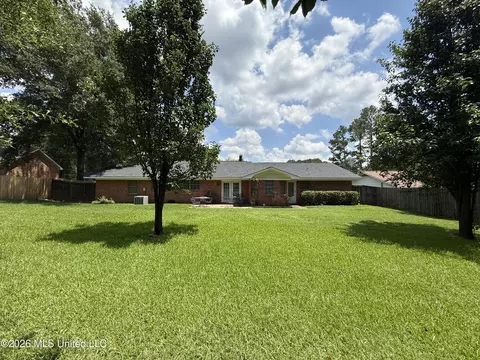 1842 Lake Trace Dr, Jackson, MS 39211 photo 4