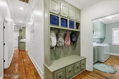 Entry Way - 130 Grayhawk Dr, Madison, MS 39110 photo 2 of 2