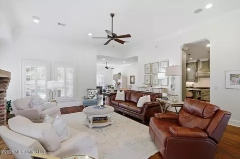 Living - 130 Grayhawk Dr, Madison, MS 39110 photo 1 of 5