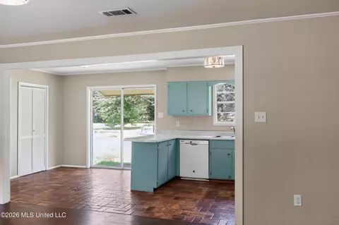 Other - 6301 Cleo Dr, Moss Point, MS 39562 photo 5 of 15