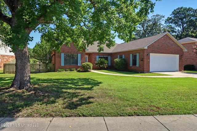 2805 Palmer Dr, Gulfport, MS 39507