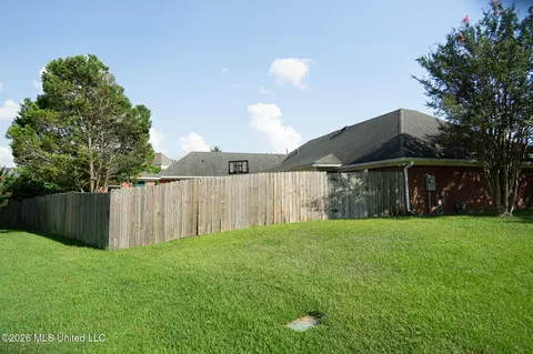 Exterior - 450 Fairfield Dr, Madison, MS 39110 photo 6 of 6