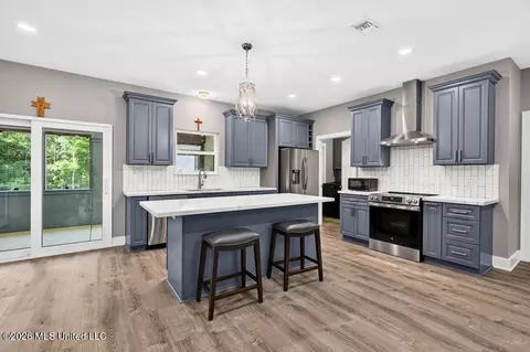 Kitchen - 5075 D W North Rd, Kiln, MS 39556 photo 1 of 5