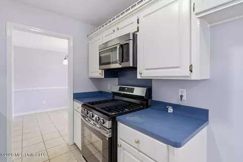 Kitchen - 536 Winnwood St, Jackson, MS 39212 photo 2 of 2