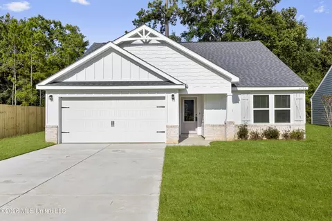 6304 Annie Cv, Ocean Springs, MS 39564