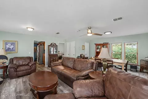 Living - 118 Don Vincent Dr, Lucedale, MS 39452 photo 2 of 2