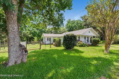 Exterior - 118 Don Vincent Dr, Lucedale, MS 39452 photo 1 of 4