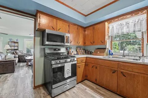 Kitchen - 118 Don Vincent Dr, Lucedale, MS 39452 photo 3 of 3