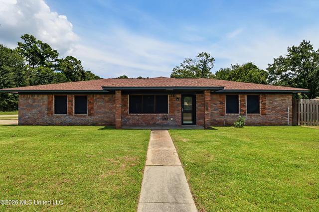 631 Michelle Dr, Biloxi, MS 39532