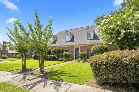10 Moss Forest Pl, Jackson, MS 39211 photo 1
