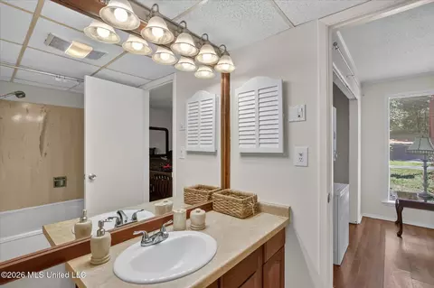 Bath - 134 Lakeside Villla, Diamondhead, MS 39525 photo 1 of 2