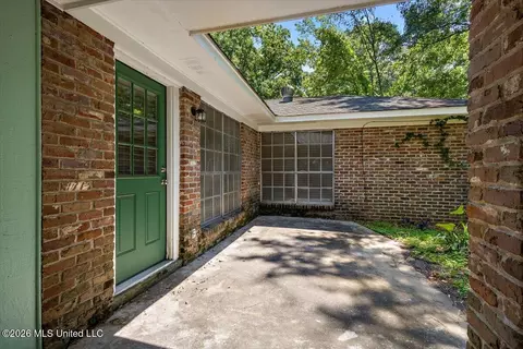335 Foxboro Dr, Jackson, MS 39211 photo 18