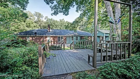 Exterior - 708 Benwick Dr, Brandon, MS 39047 photo 8 of 11
