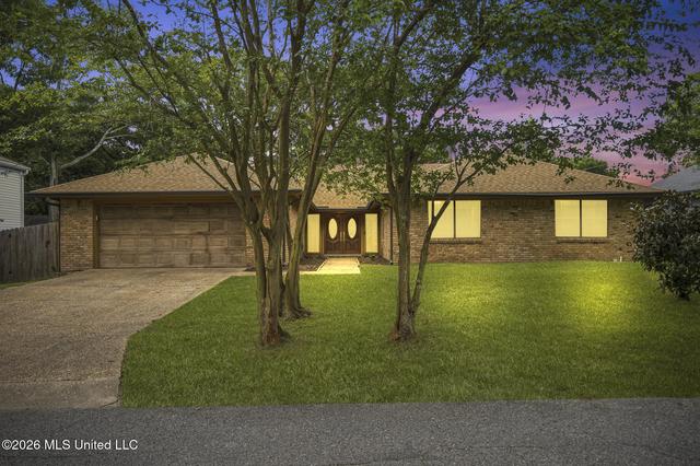 326 Fairview Dr, Biloxi, MS 39531