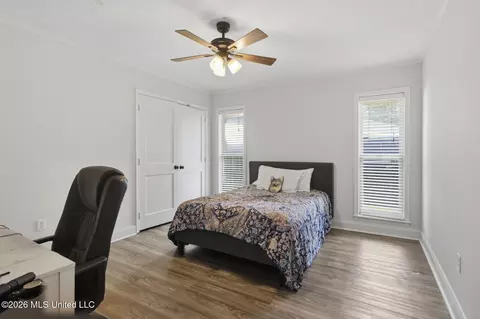 Bedroom - 96 Summit Ridge Dr, Brandon, MS 39042 photo 3 of 3