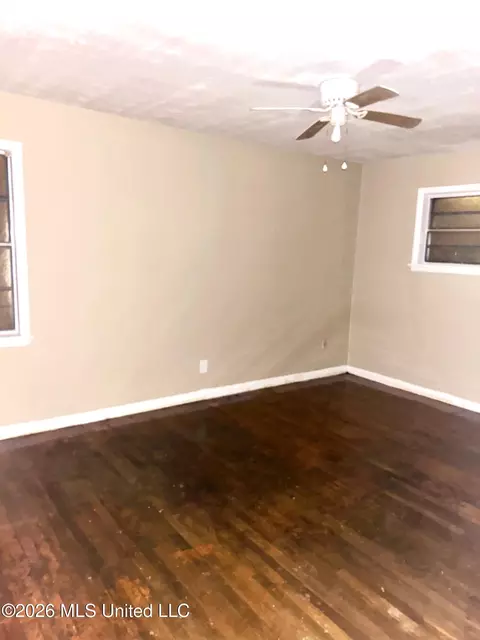 427 Mcdowell Park Cir, Jackson, MS 39204 photo 8