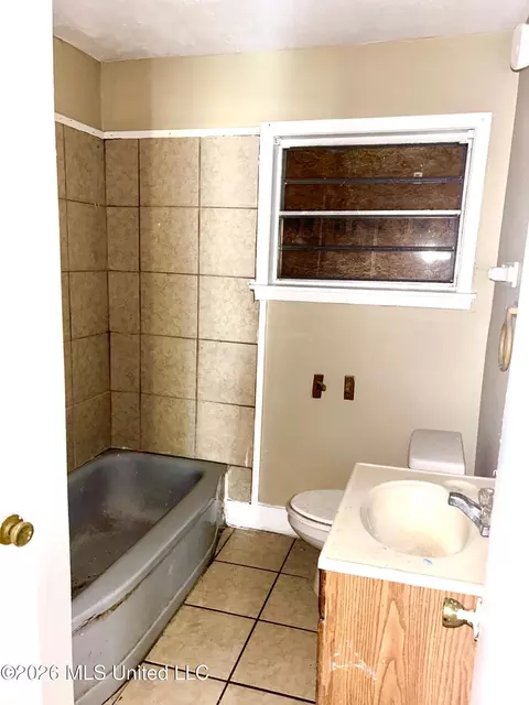 427 Mcdowell Park Cir, Jackson, MS 39204 photo 6