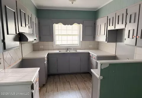 Kitchen - 1016 N Jackson St, Brookhaven, MS 39601 photo 1 of 1