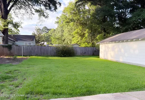 Exterior - 1016 N Jackson St, Brookhaven, MS 39601 photo 1 of 1