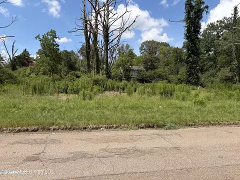 1648 W Mcdowell Rd, Jackson, MS 39204 photo 2