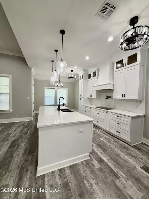 Kitchen - 509 Pemberton Pl, Picayune, MS 39466 photo 5 of 7