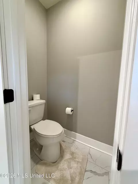 Bath - 509 Pemberton Pl, Picayune, MS 39466 photo 4 of 7