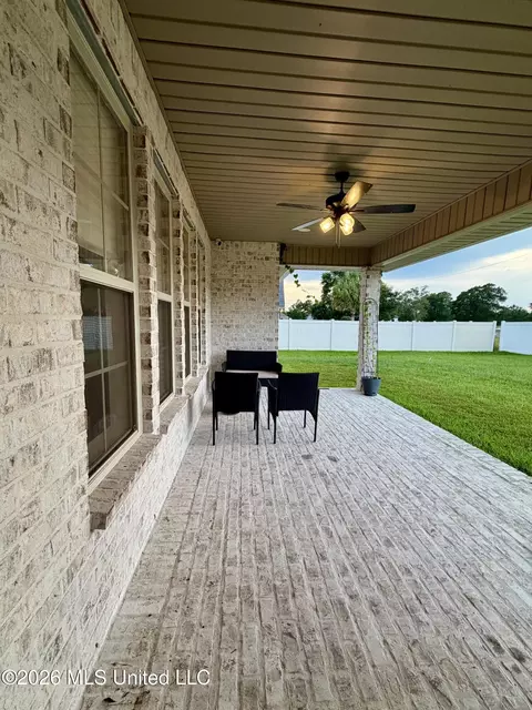 Exterior - 509 Pemberton Pl, Picayune, MS 39466 photo 4 of 6