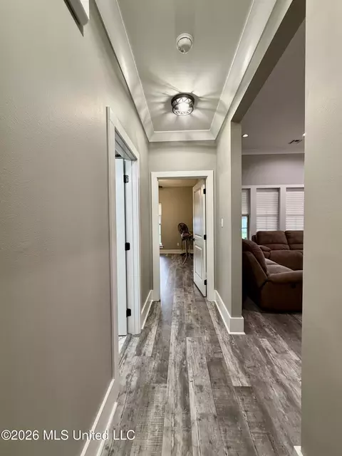 Entry Way - 509 Pemberton Pl, Picayune, MS 39466 photo 3 of 5