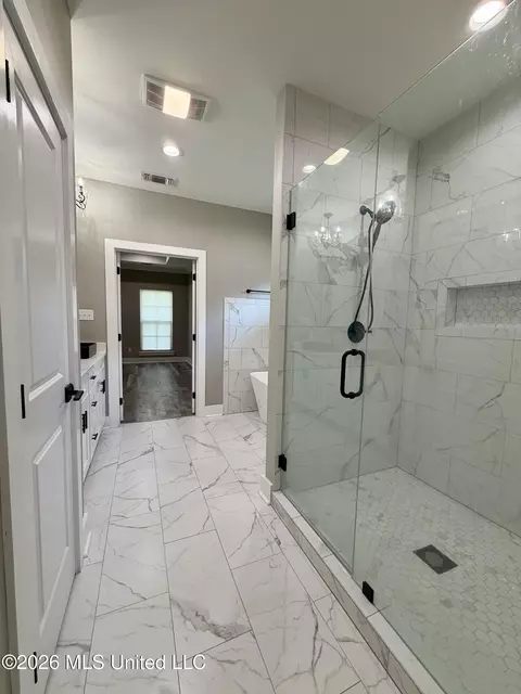 Bath - 509 Pemberton Pl, Picayune, MS 39466 photo 2 of 7