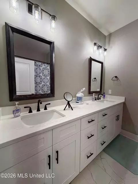 Bath - 509 Pemberton Pl, Picayune, MS 39466 photo 4 of 6