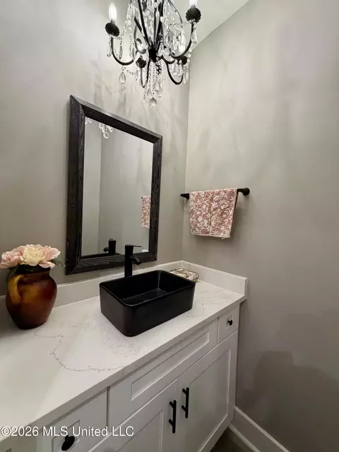 Bath - 509 Pemberton Pl, Picayune, MS 39466 photo 6 of 6
