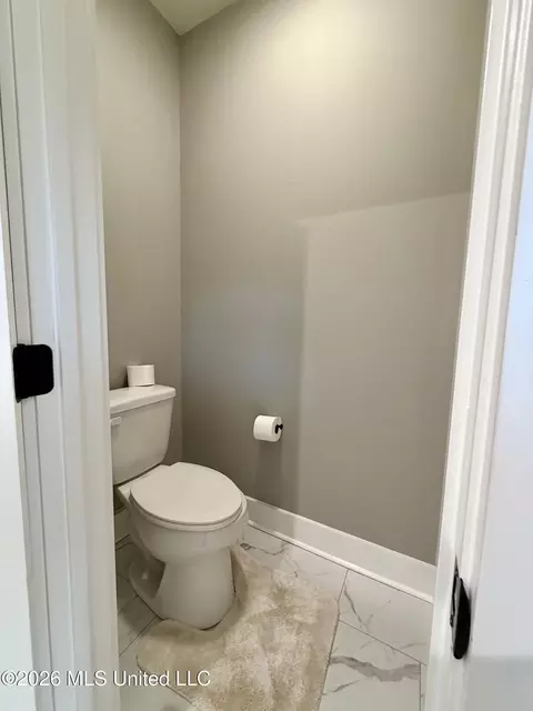 Bath - 509 Pemberton Pl, Picayune, MS 39466 photo 3 of 6