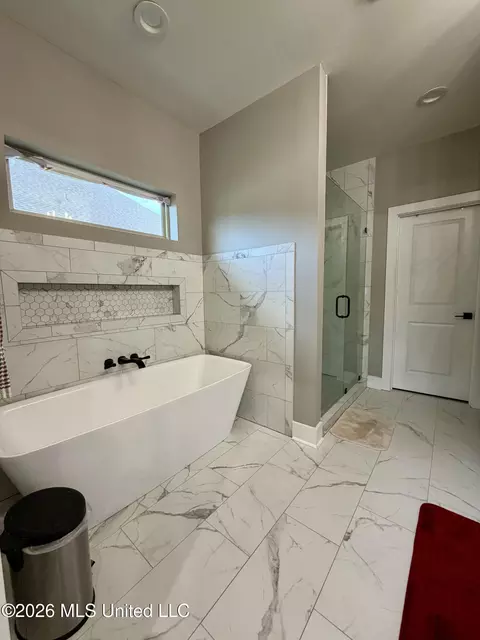 Bath - 509 Pemberton Pl, Picayune, MS 39466 photo 1 of 6