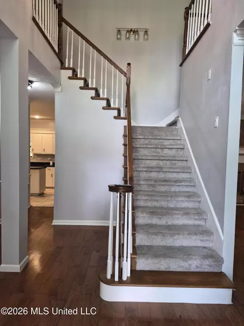 Entry Way - 6313 Cedarwood Dr, Jackson, MS 39213 photo 1 of 1