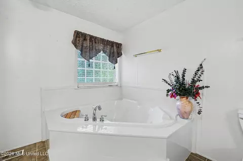 2916 Lee Pierce Rd, Moss Point, MS 39562 photo 17