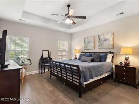 Bedroom - 722 Dudley Dr, Hernando, MS 38632 photo 1 of 5