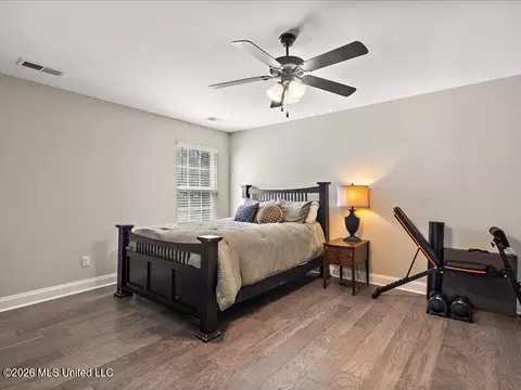 Bedroom - 722 Dudley Dr, Hernando, MS 38632 photo 5 of 5