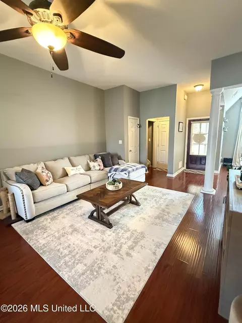 Other - 5692 E Bedford Loop, Southaven, MS 38672 photo 2 of 5