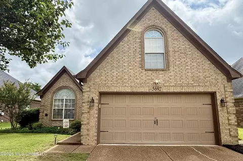 Exterior - 5692 E Bedford Loop, Southaven, MS 38672 photo 2 of 3
