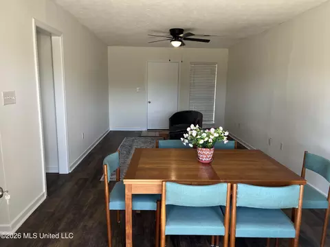 Dining - 121 Fairfax Cir #B, Brandon, MS 39047 photo 1 of 1