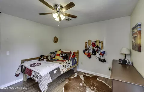 Bedroom - 126 Ridge Rd, Brandon, MS 39042 photo 7 of 8