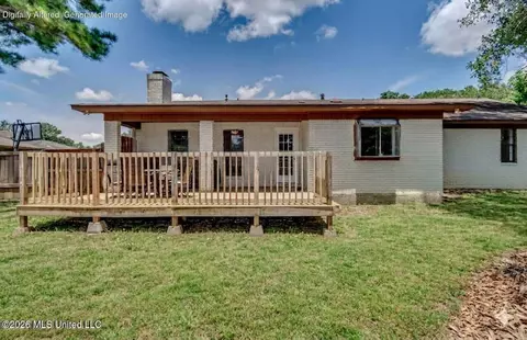 Exterior - 126 Ridge Rd, Brandon, MS 39042 photo 10 of 16